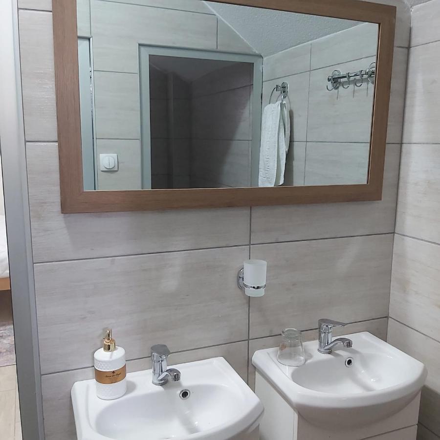 Yugoslavija 2 Centar Apartment Aleksandrovac Ngoại thất bức ảnh