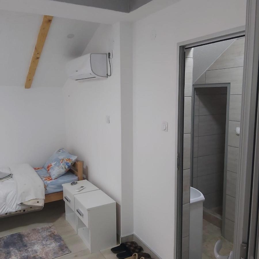 Yugoslavija 2 Centar Apartment Aleksandrovac Ngoại thất bức ảnh